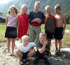 Dei sju elevane 02-03 samla i fjra fyrste dagen, 19. august 2002.